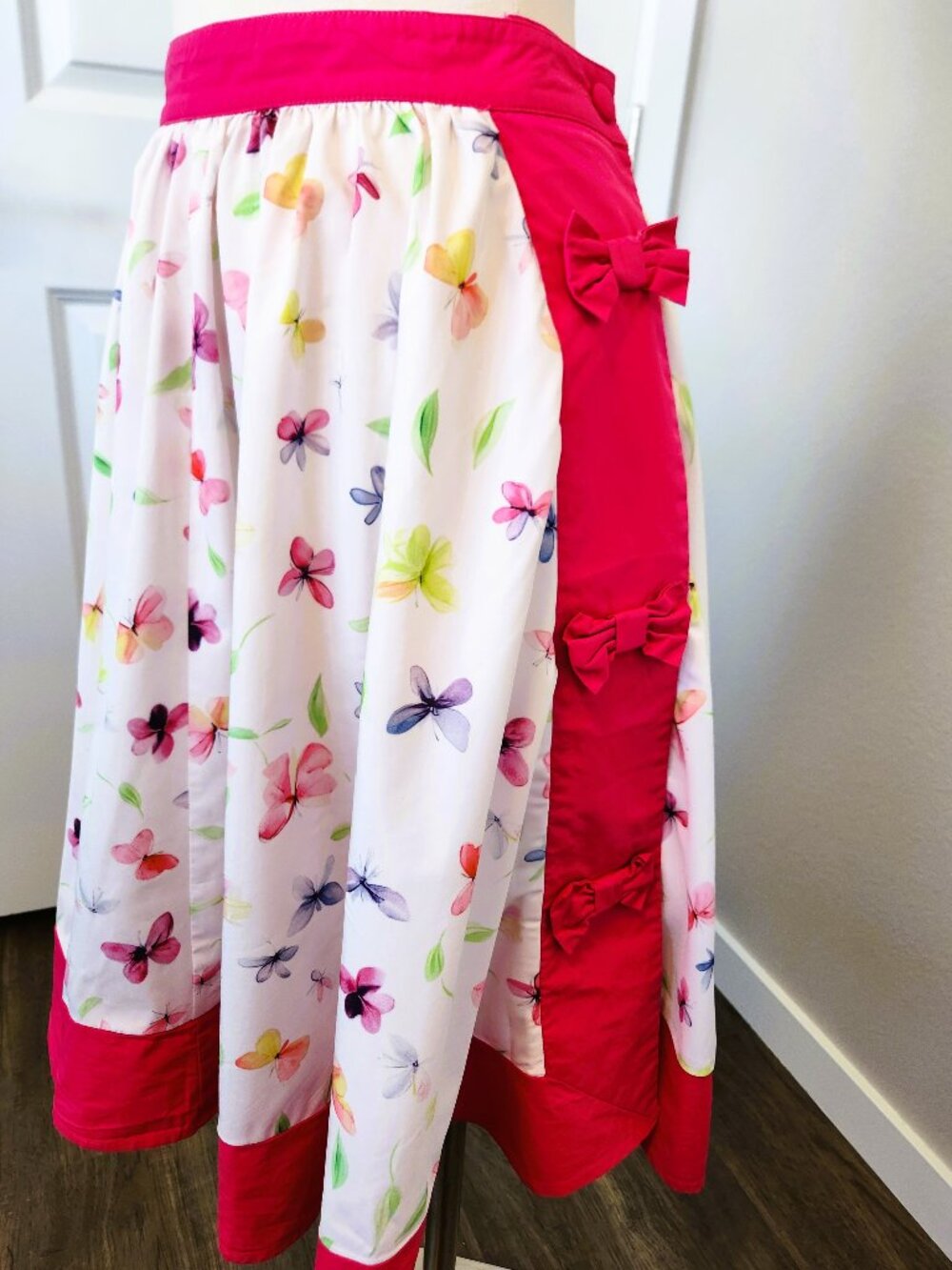 Unique Vintage Butterfly Skirt with Bright Bow & Butterfly Accents Size Med 6/8